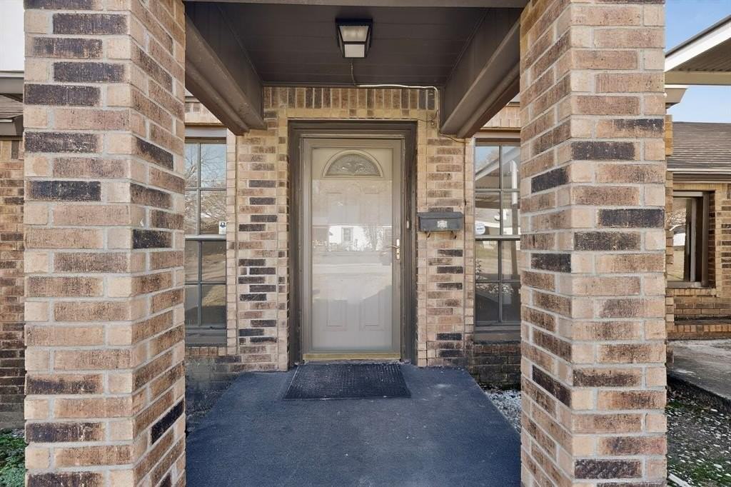 1108 Winters Street - Photo 5 of 35