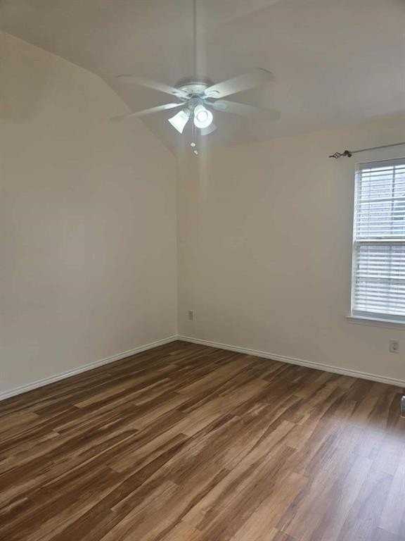 9021 River Trails Boulevard - Photo 7 of 26