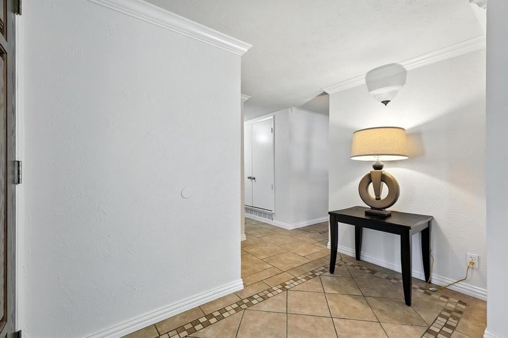 5024 Middleton Cir - Photo 5 of 30