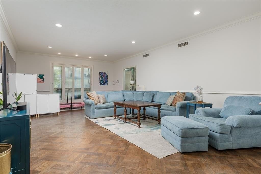 6126 Averill Way #103W - Photo 2 of 34