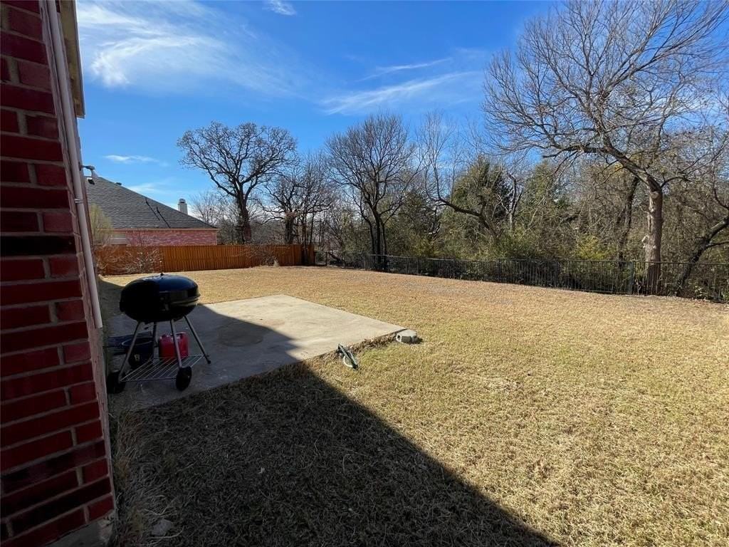 1708 Cliffrose Ln - Photo 2 of 20