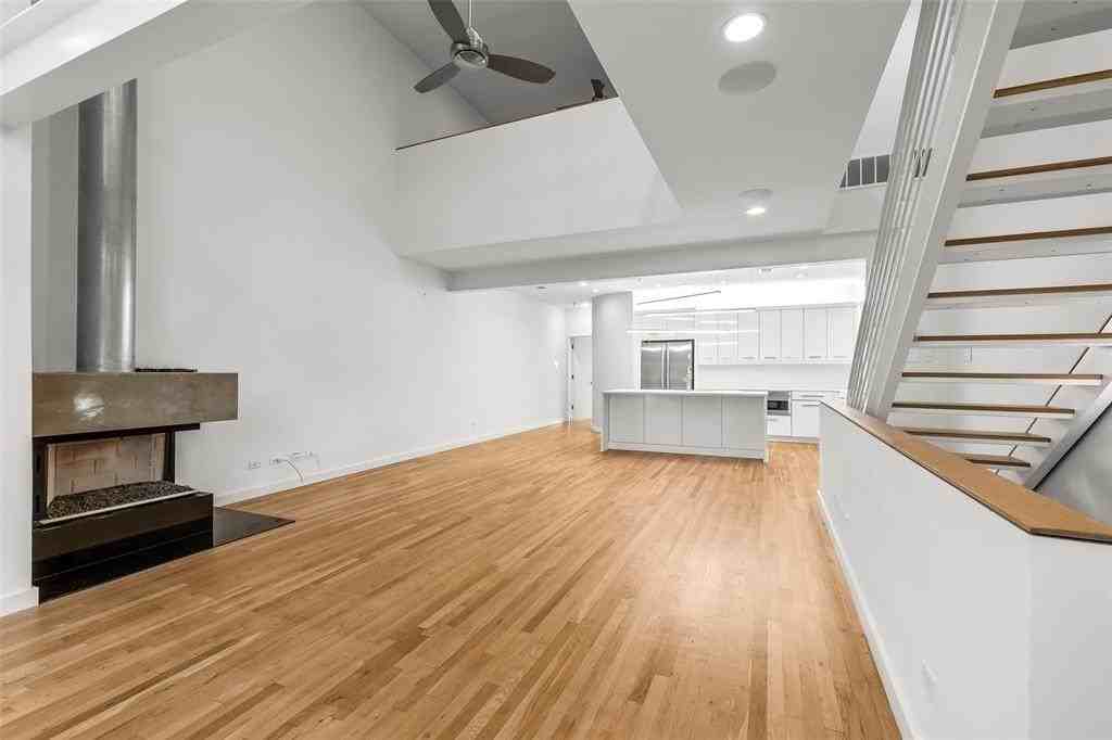 3344 Miro Place - Photo 7 of 38