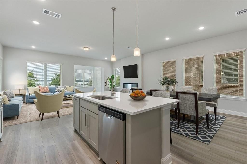 7013 Sunset Blvd - Photo 5 of 27