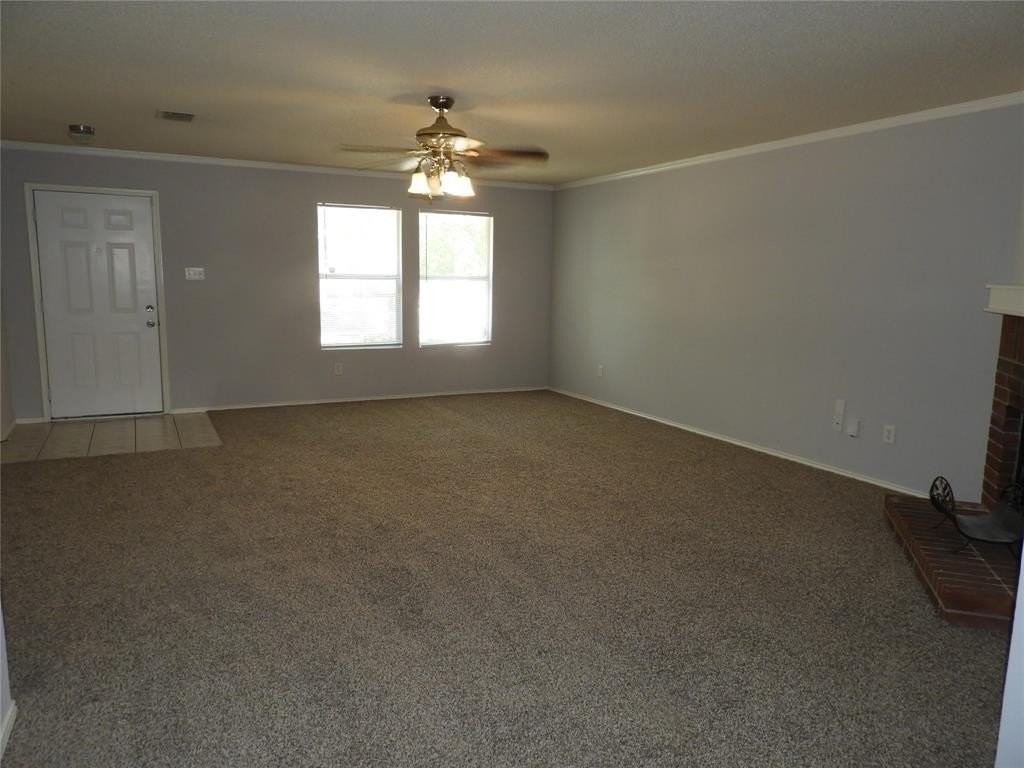 2613 Shady Grove Lane - Photo 3 of 11