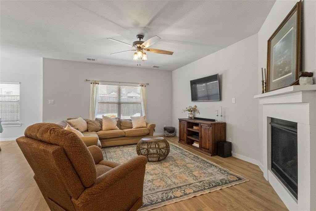 2417 Spring Side Drive - Photo 7 of 19