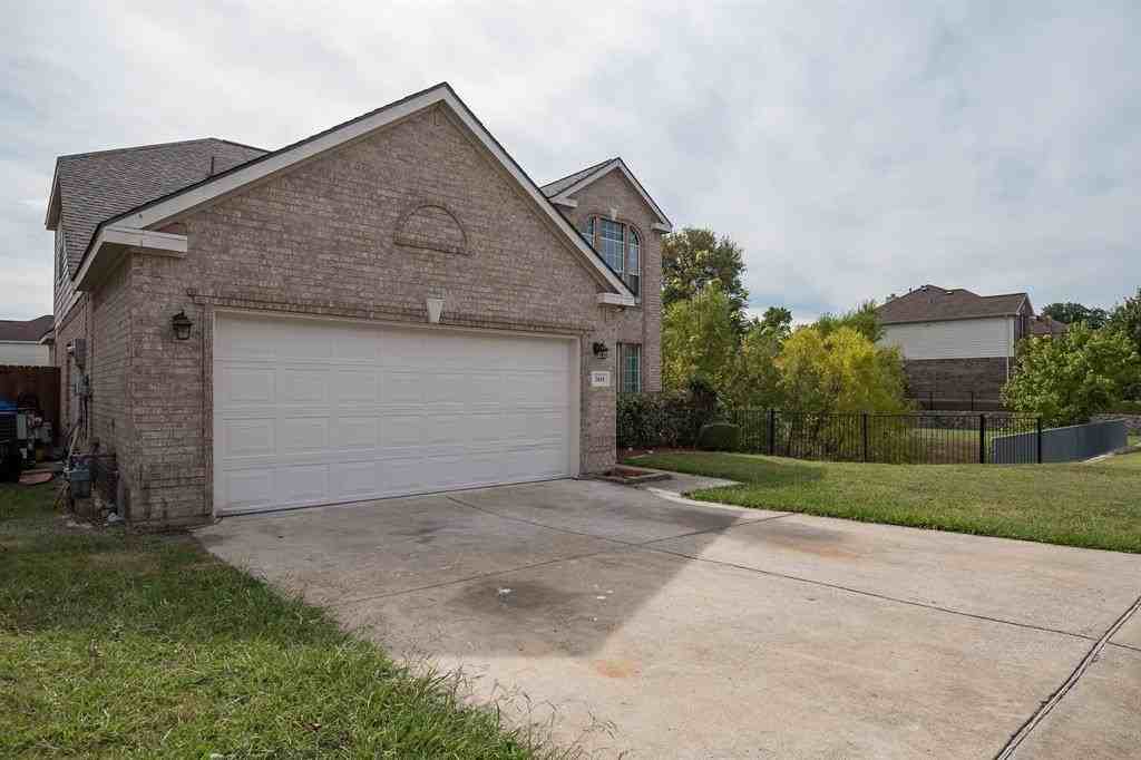 3614 English Oak Dr - Photo 2 of 30