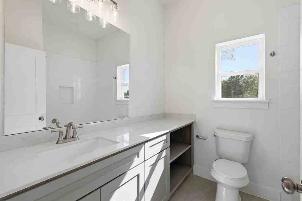 205 South Atwood Street - Photo 5 of 40