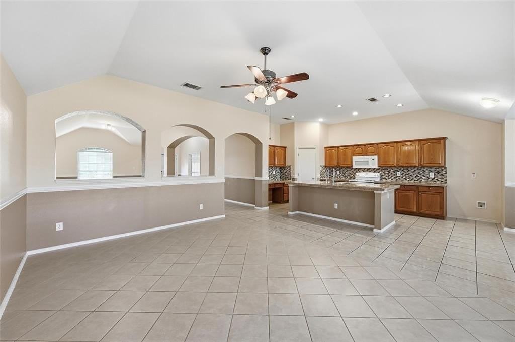 421 Kingfisher Ln - Photo 6 of 21