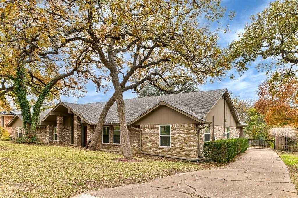 5624 Charlott Street - Photo 2 of 25