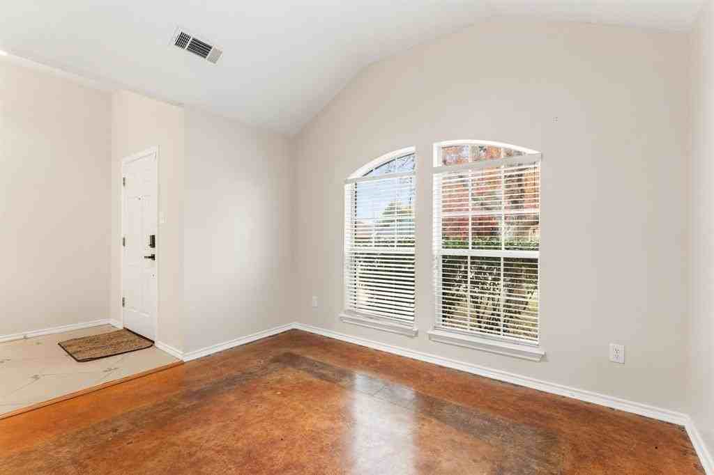 1135 Germany Dr - Photo 5 of 26