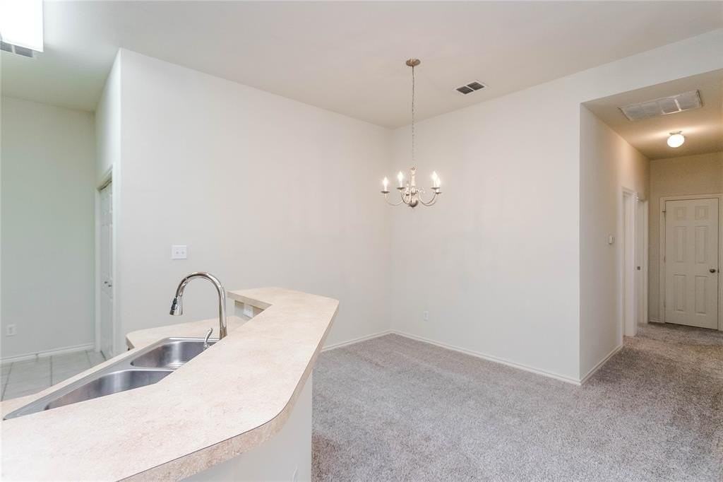 436 Blake Ln - Photo 7 of 26