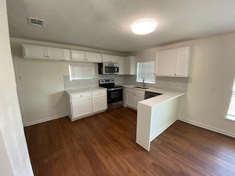 108 N Shaw St - Photo 2 of 10