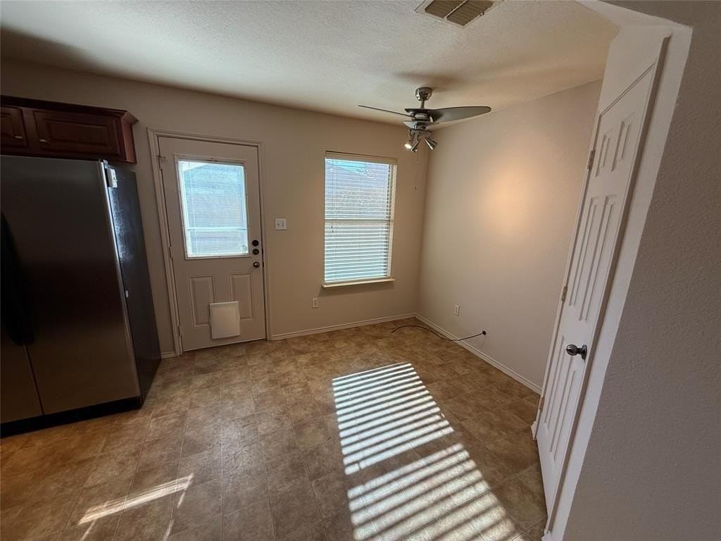 5031 Mountain Spring Trl - Photo 7 of 27