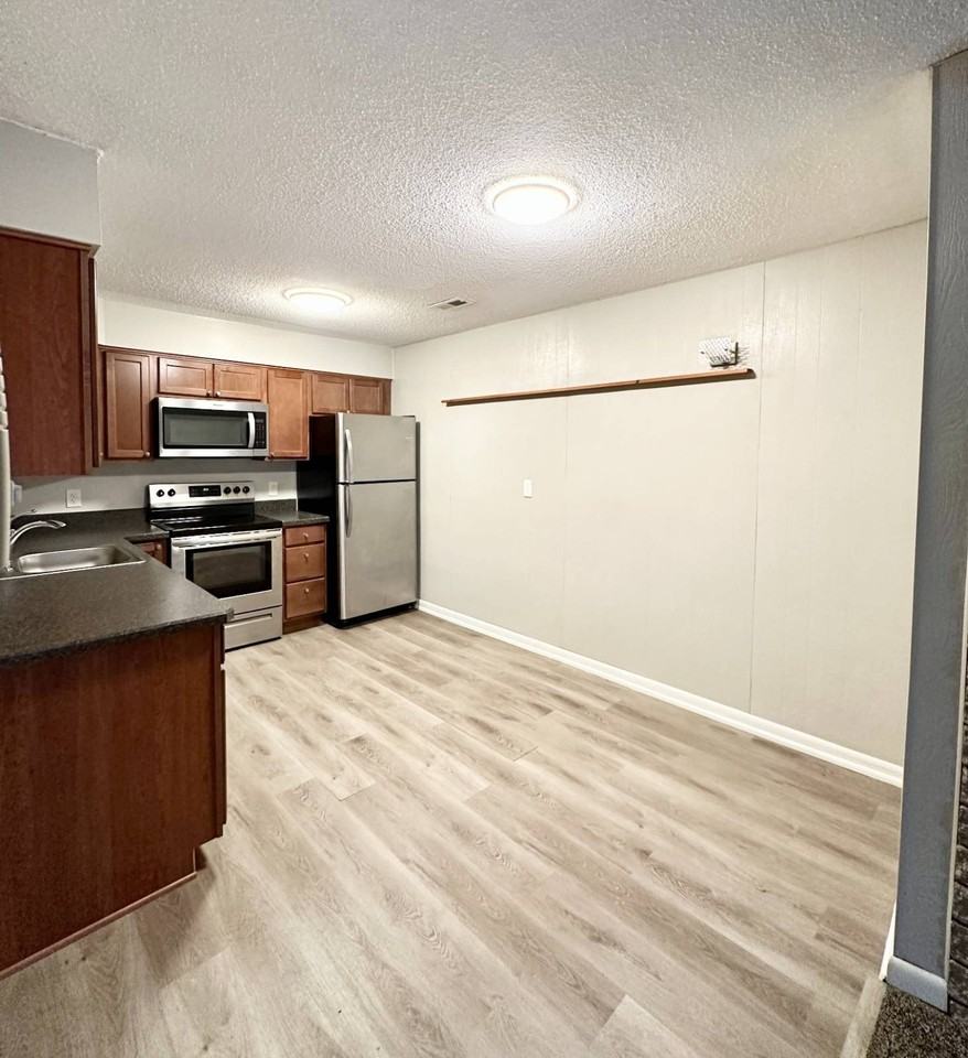 1552 Helderberg Avenue #13 - Photo 3 of 22