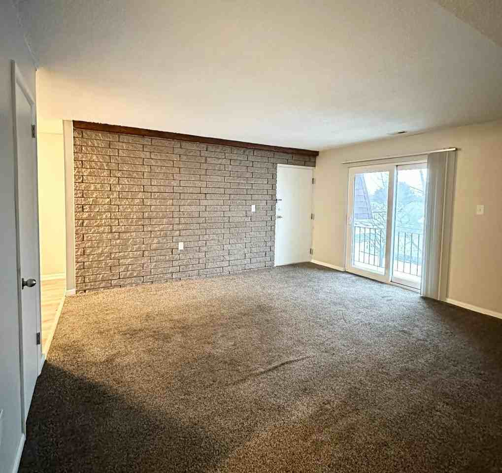 1552 Helderberg Avenue #13 - Photo 6 of 22