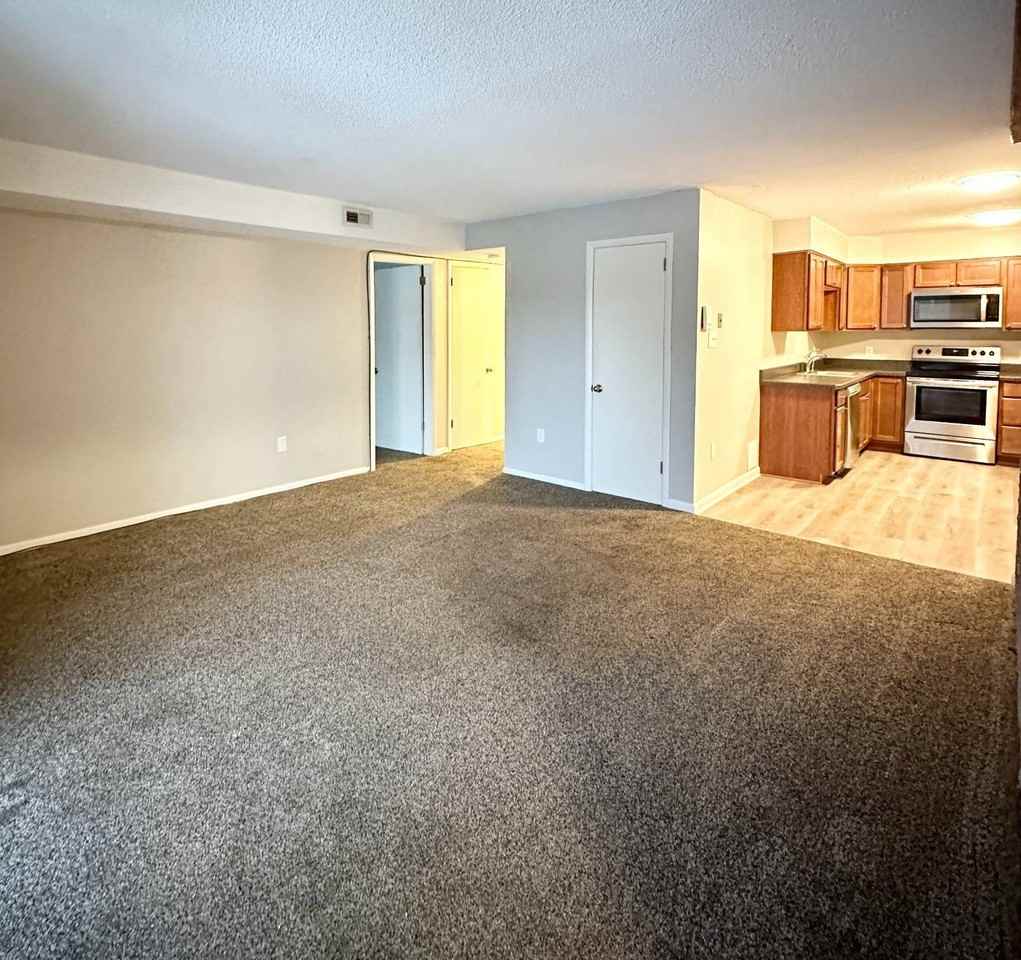 1552 Helderberg Avenue #13 - Photo 7 of 22