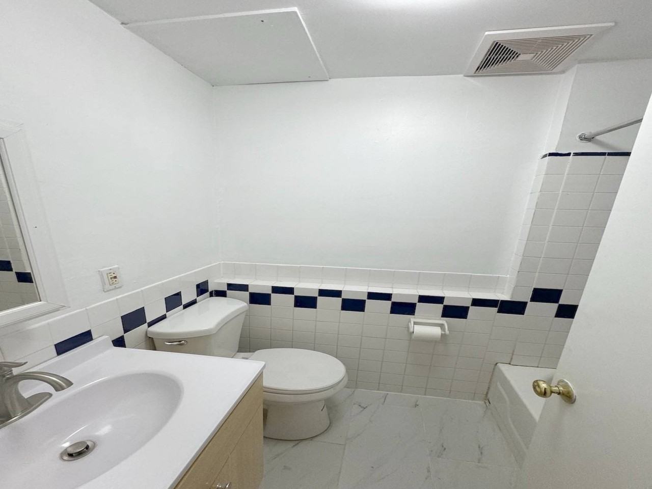 229 57th Street #2 - Photo 3 of 8