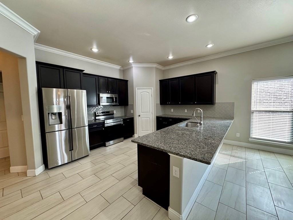 9323 Bee Balm Avenue - Photo 5 of 19