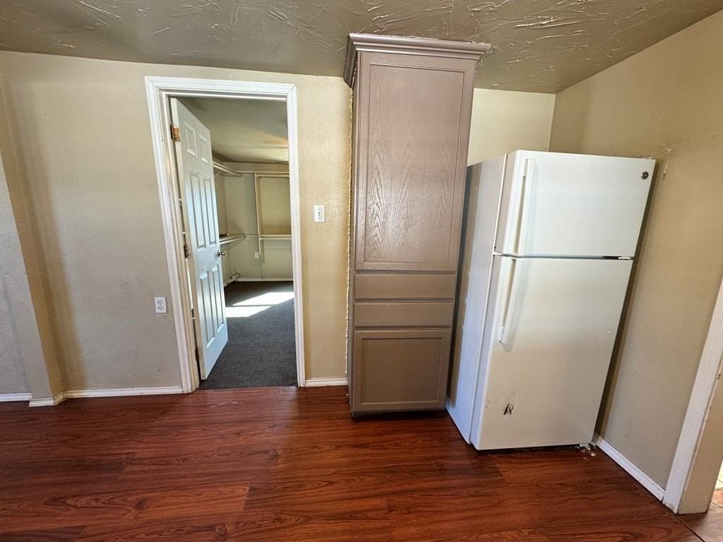 422 South Lincoln Avenue - Photo 5 of 12