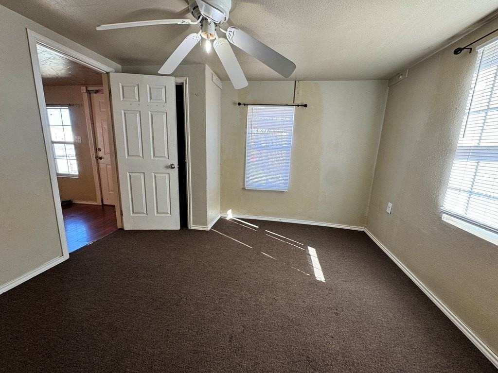 422 South Lincoln Avenue - Photo 7 of 12