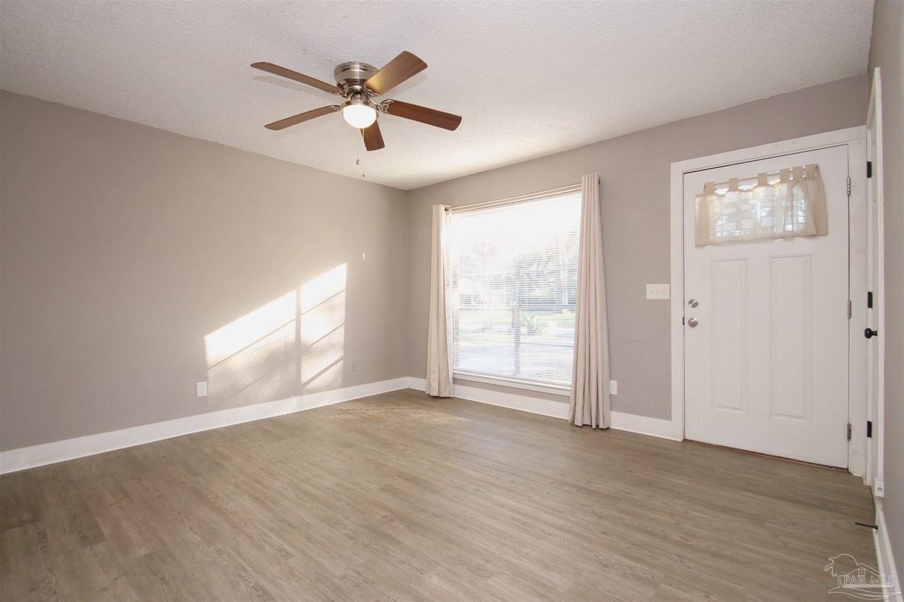 5180 Catalina Street - Photo 4 of 21