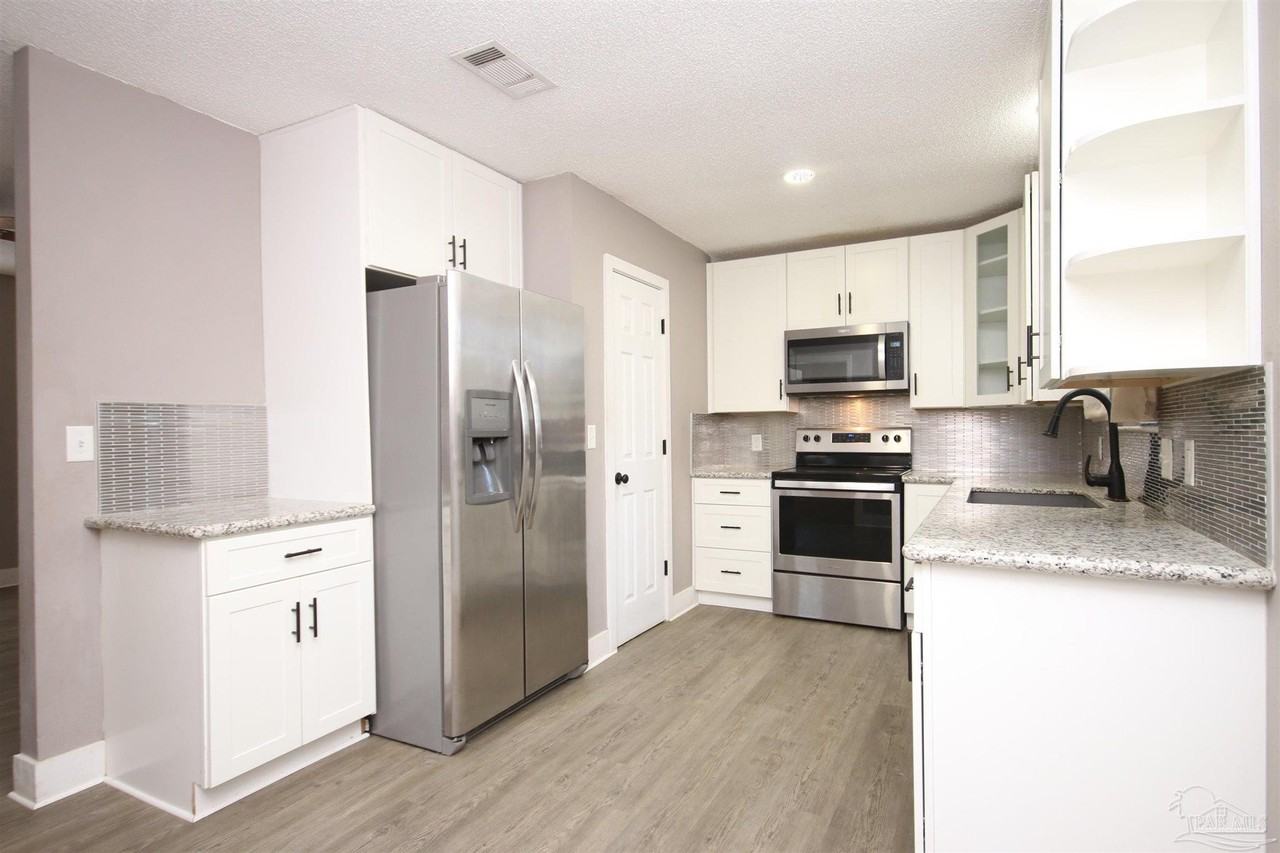 5180 Catalina Street - Photo 6 of 21