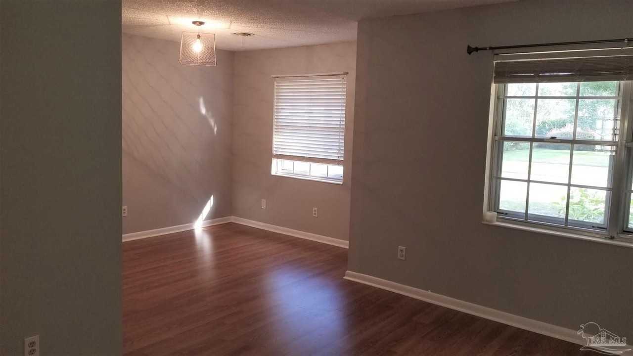 4170 Capri Drive - Photo 4 of 16