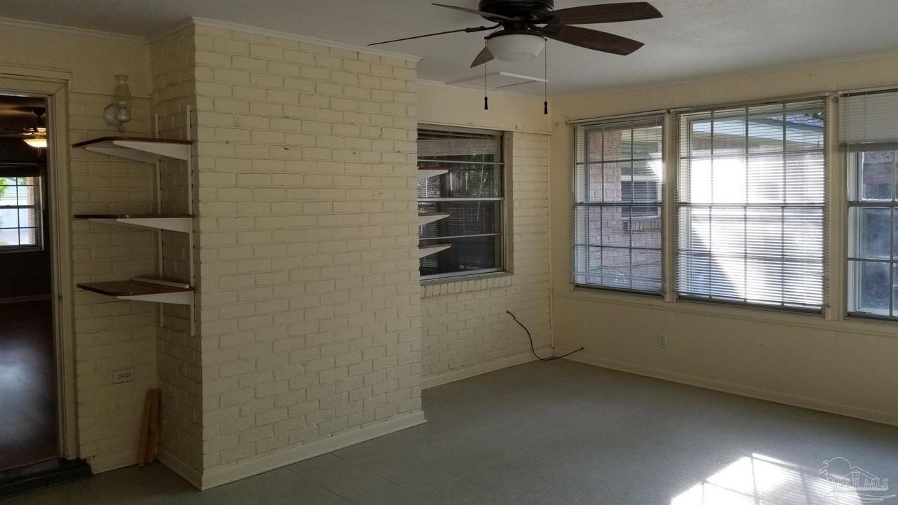 4170 Capri Drive - Photo 5 of 16