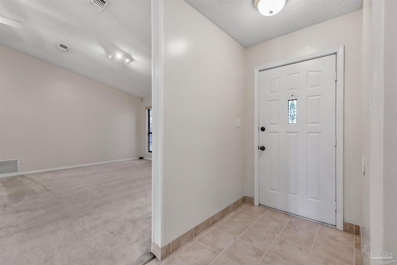 1012 Coronado Court - Photo 3 of 31