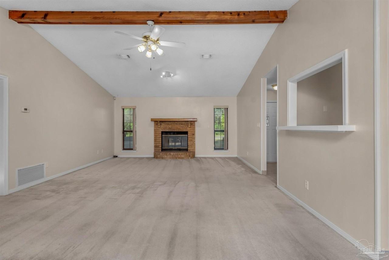 1012 Coronado Court - Photo 4 of 31