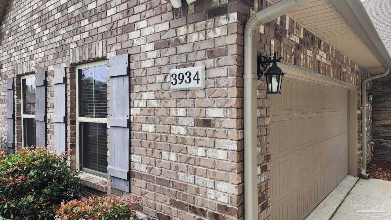 3934 Fielding Court - Photo 3 of 23