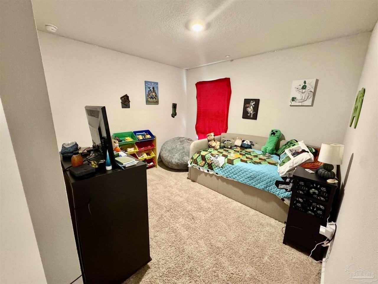 5645 Guinevere Lane - Photo 7 of 24