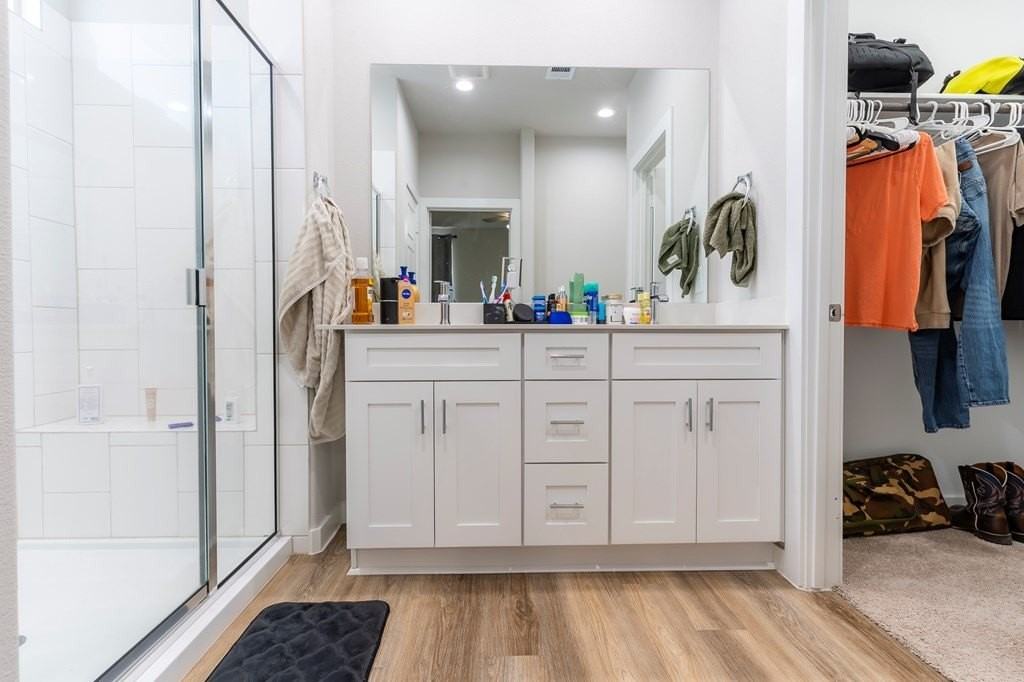 2207 Matheson Dr - Photo 6 of 9