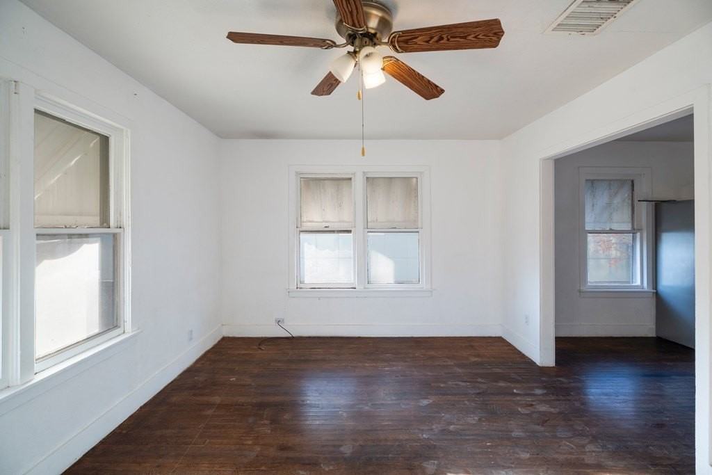 1003 Bluebonnet Ave - Photo 2 of 12