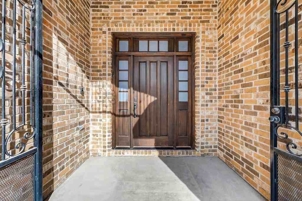 5302 George Yard Court - Photo 4 of 38
