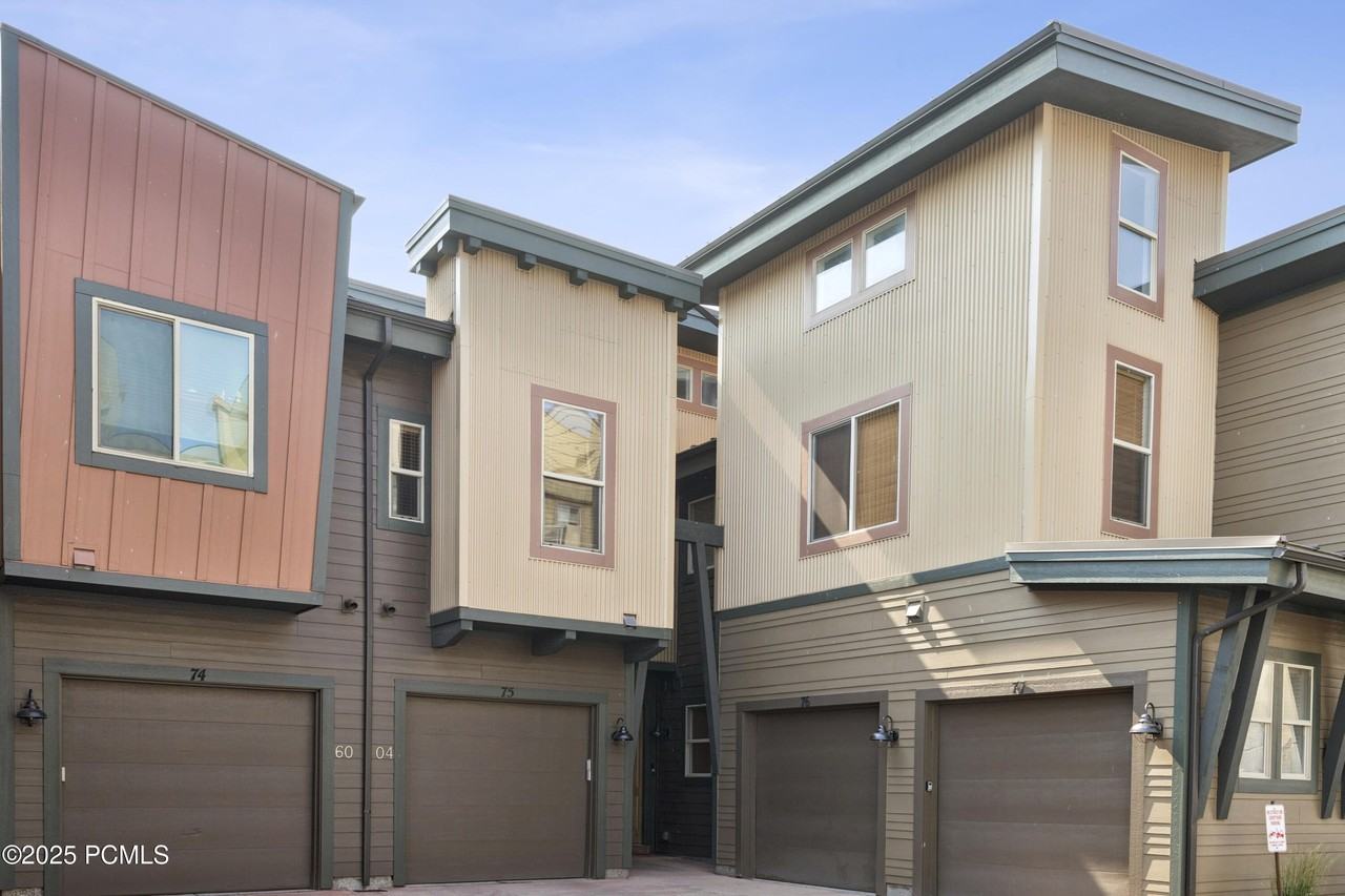 6004 Park Lane South #75 - Photo 4 of 37