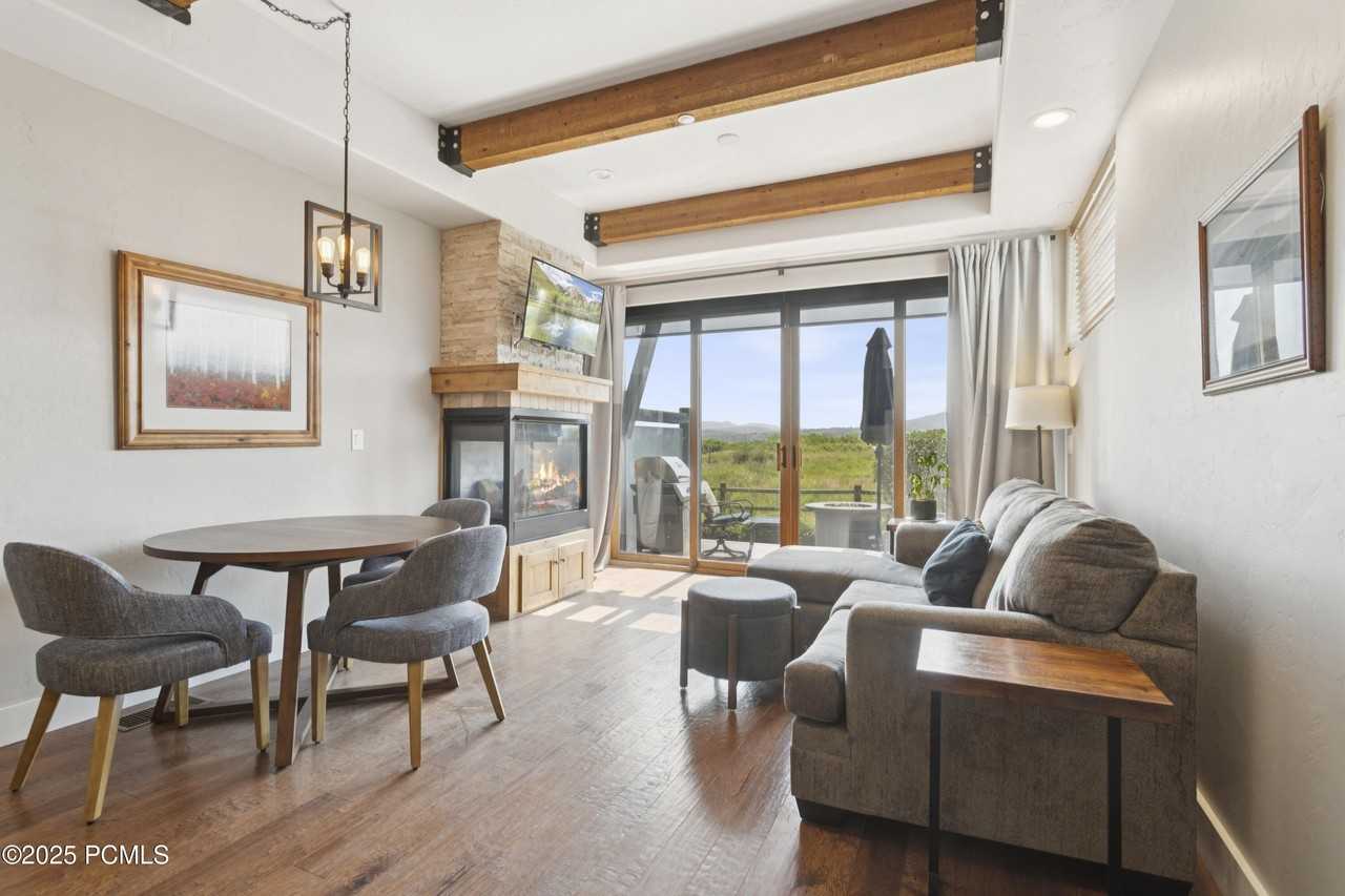 6004 Park Lane South #75 - Photo 5 of 37