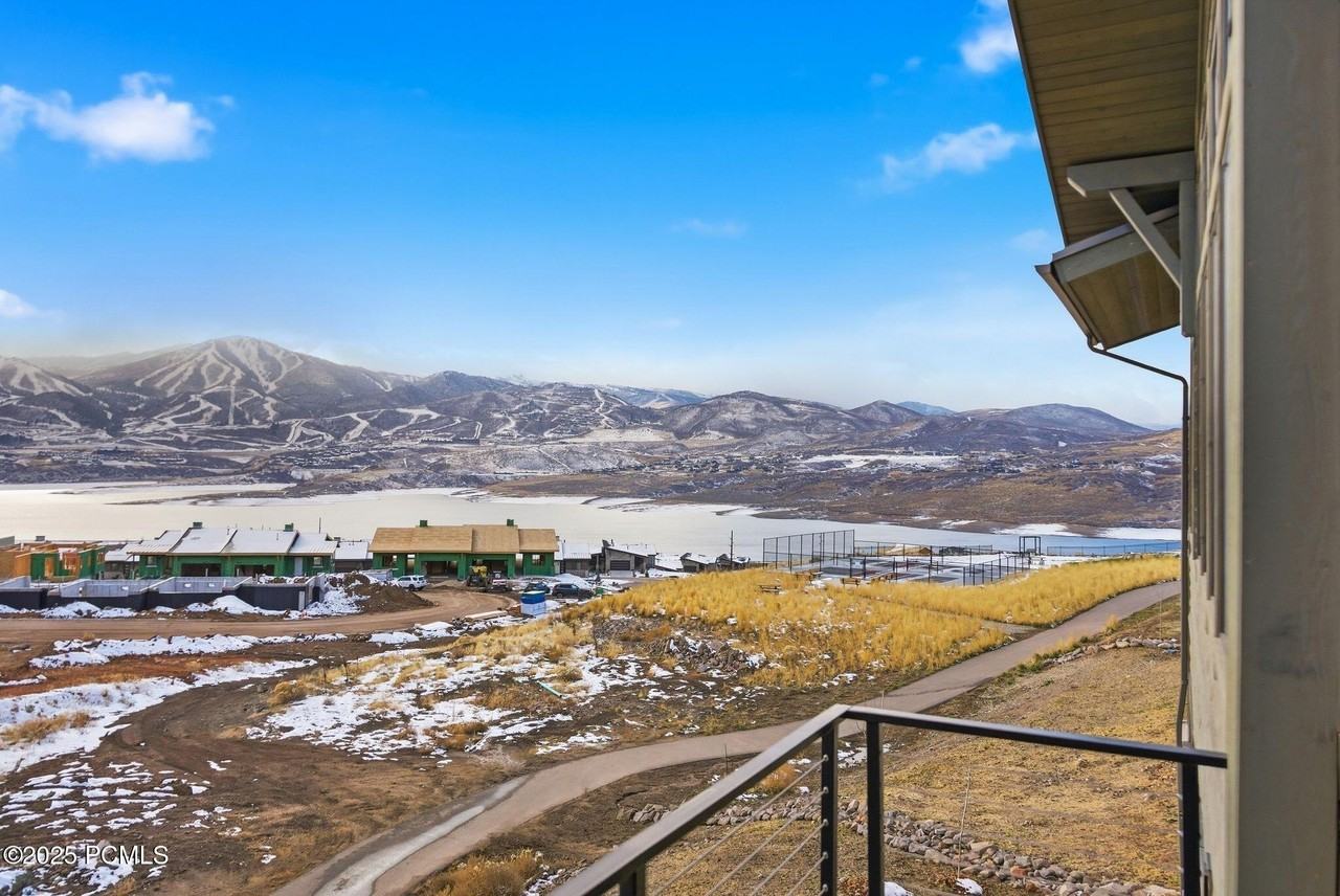 674 Silver Hill Loop - Photo 2 of 44