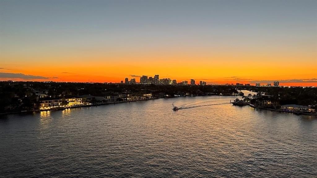 435 Bayshore Drive #803 - Photo 3 of 32