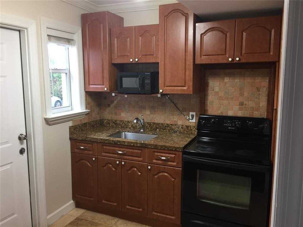 115 Antiquera Avenue #2 - Photo 5 of 13