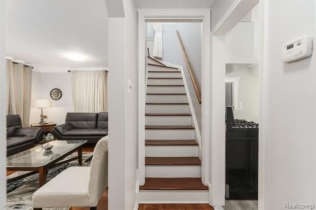 1745 Webster Street - Photo 4 of 25