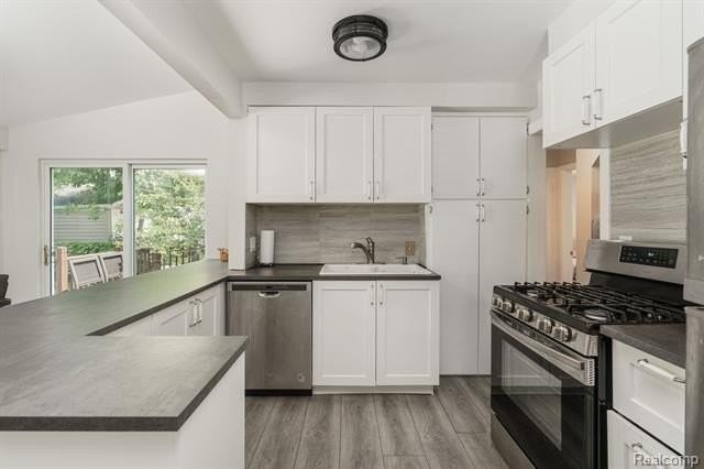 1745 Webster Street - Photo 5 of 25