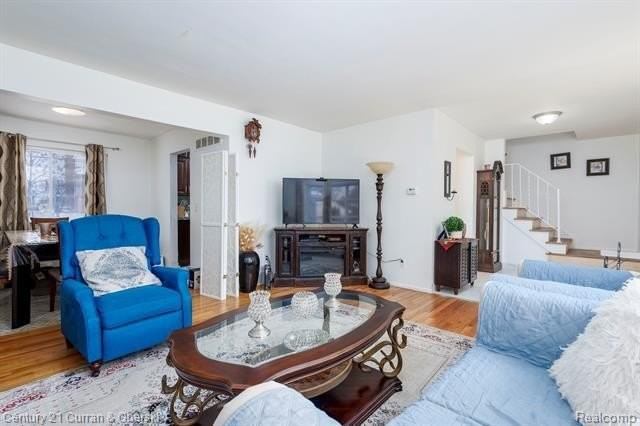 1286 Sherbourne Drive - Photo 7 of 38