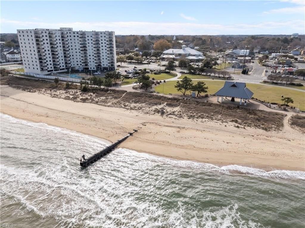 9525 Selby Pl - Photo 7 of 38