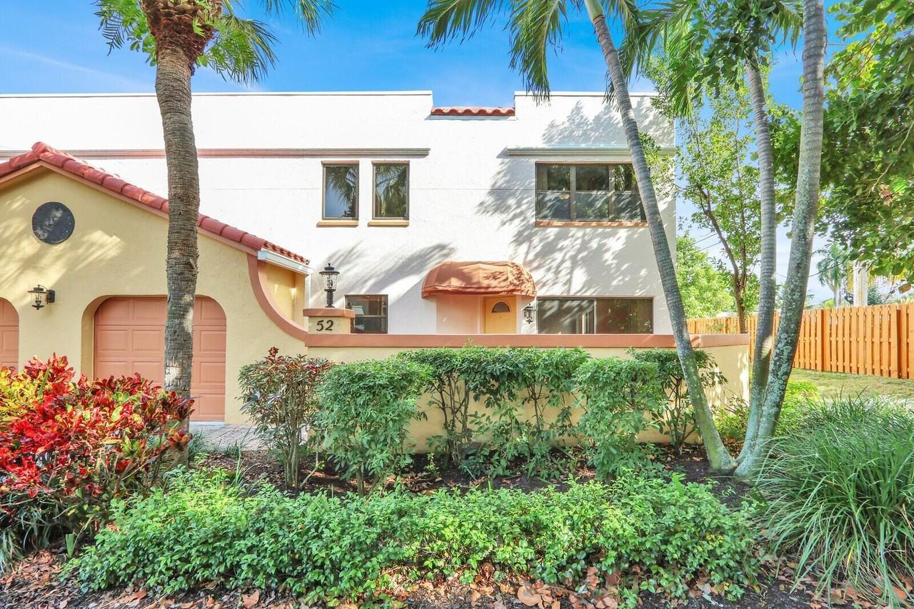 52 Uno Lago Drive - Photo 3 of 26