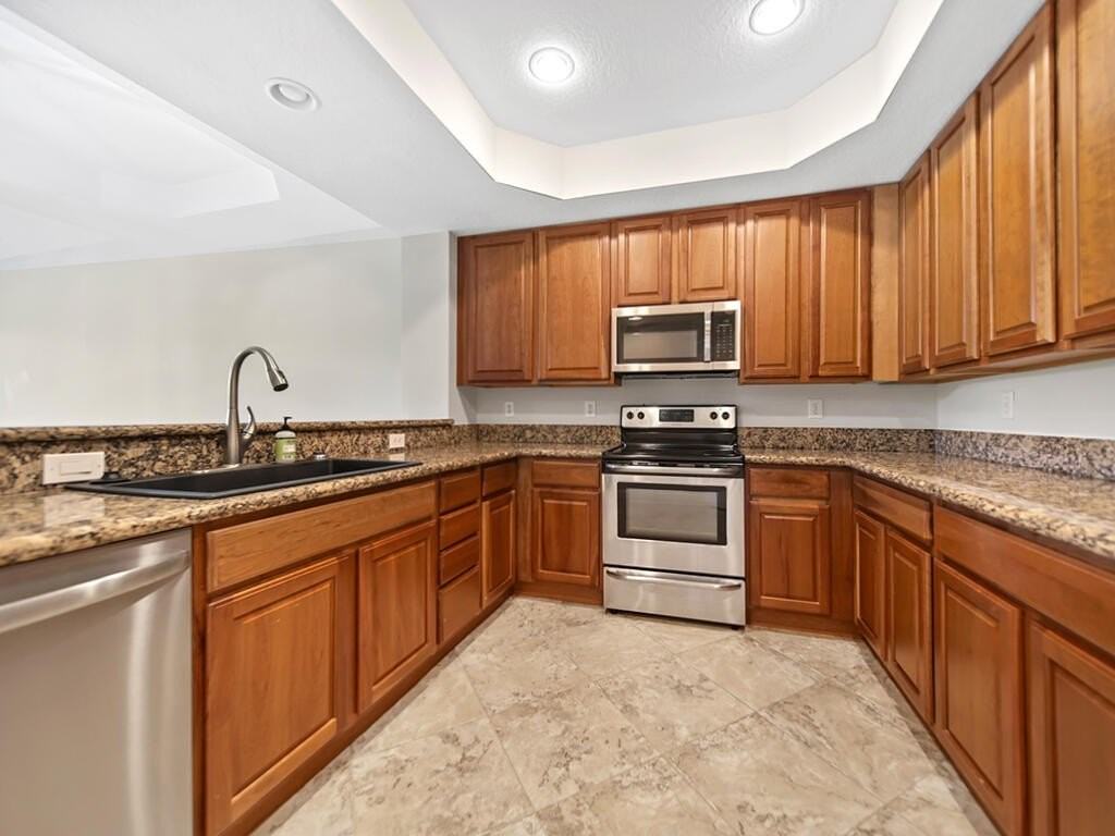 3455 Southwest Sawgrass Villas Drive - Photo 6 of 41