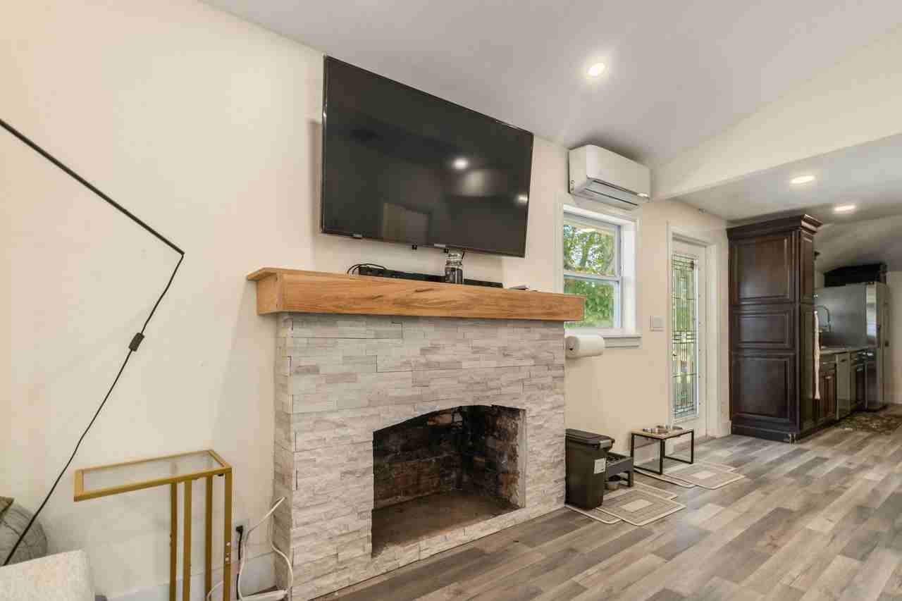 710 South Pine Street - Photo 3 of 12