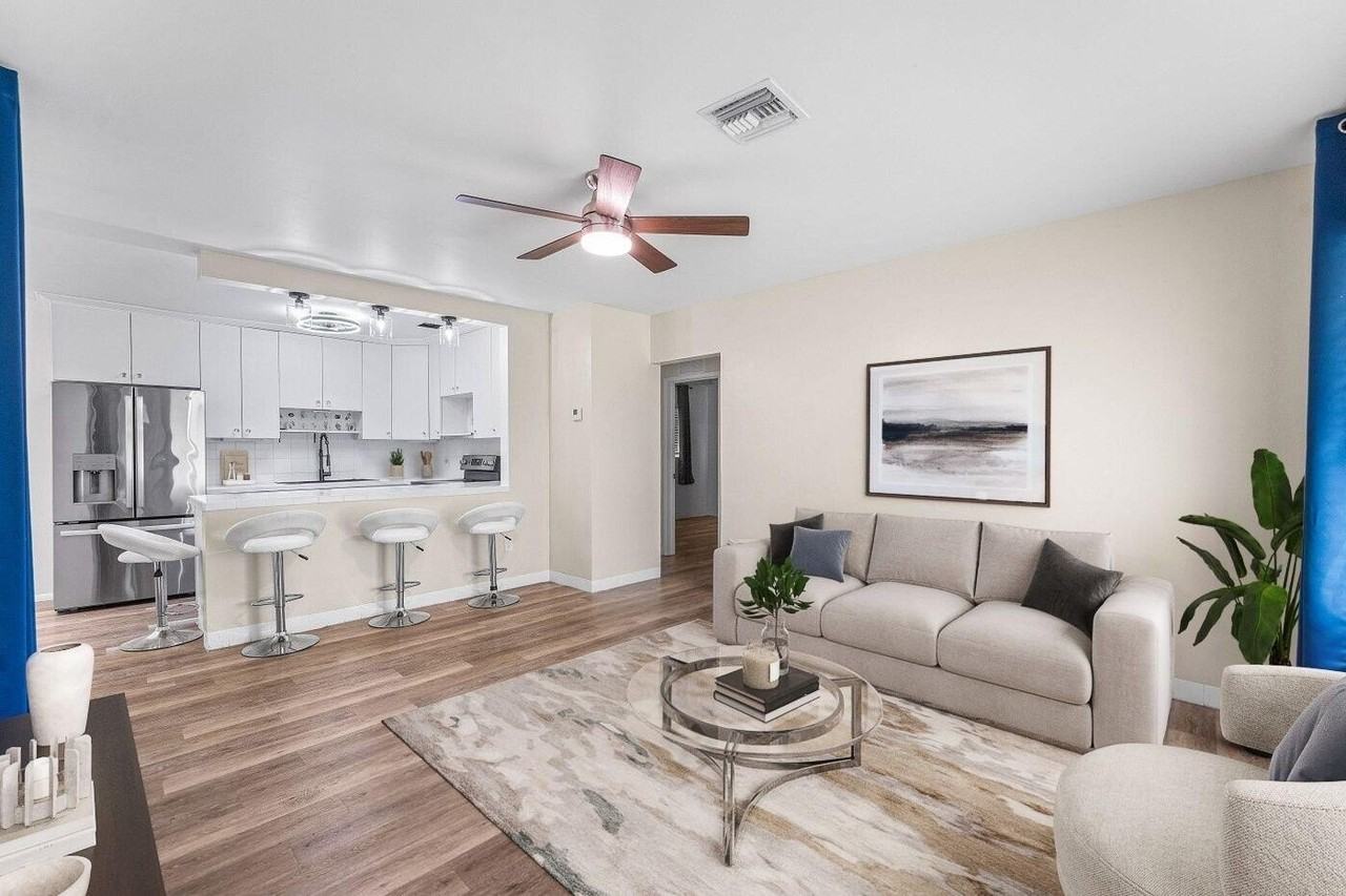 4780 Northeast 8th Terrace - Photo 3 of 19