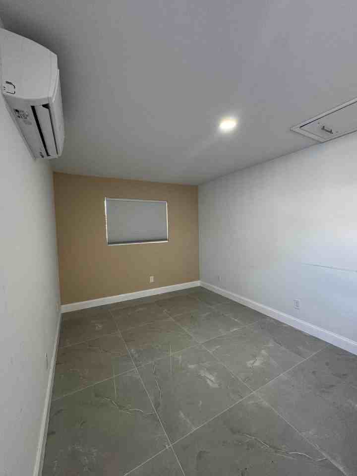 441 San Mateo Dr - Photo 3 of 7