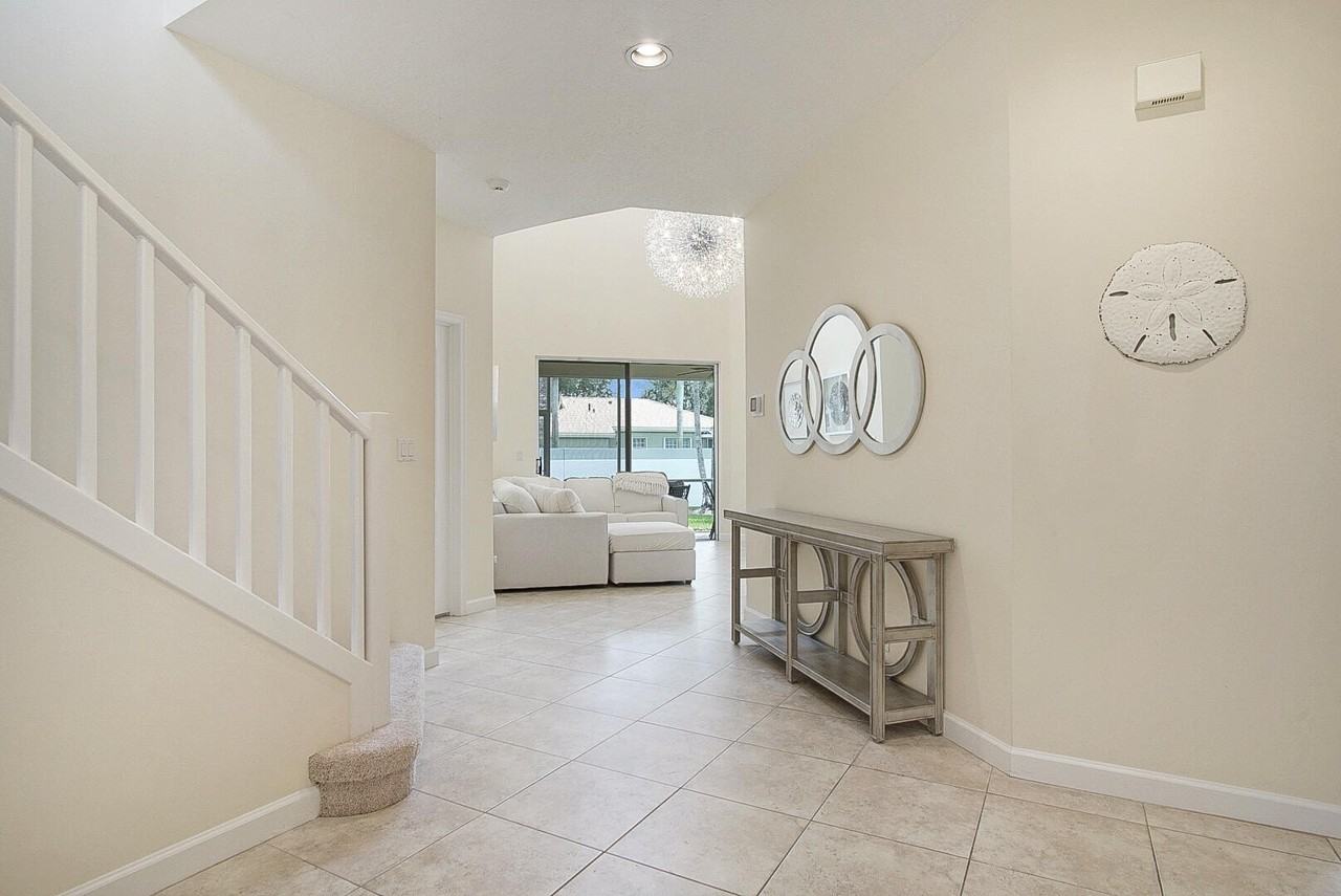 8176 Quail Meadow Way - Photo 6 of 45